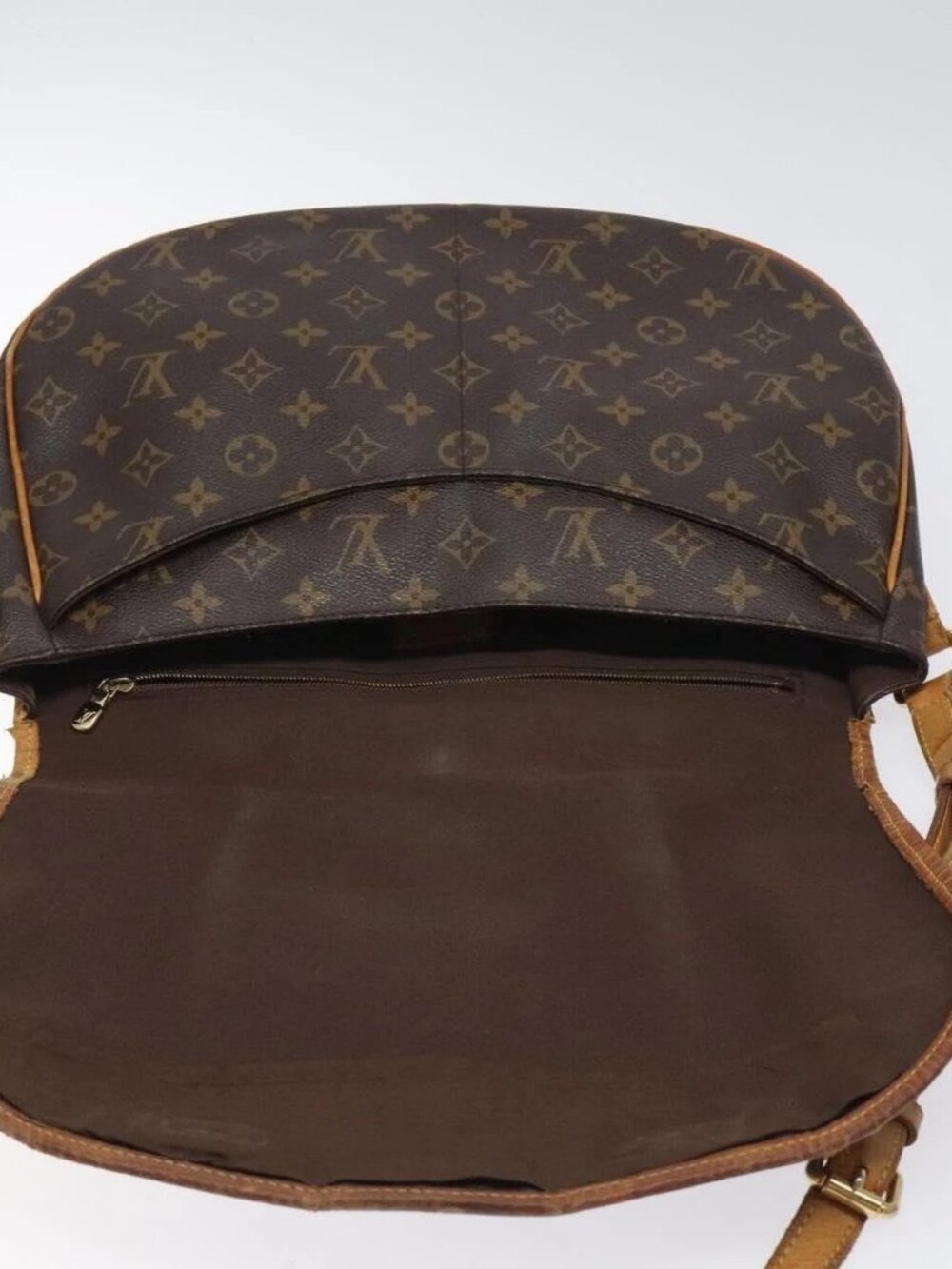 LOUIS VUITTON Monogram Menilmontant MM Shoulder Bag - Picture 10 of 16